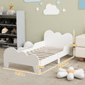 Lit enfant lit au sol enfant 70x140 cm avec barrière de sécurité, sommier à lattes inclus et décorations de nuage, blanc