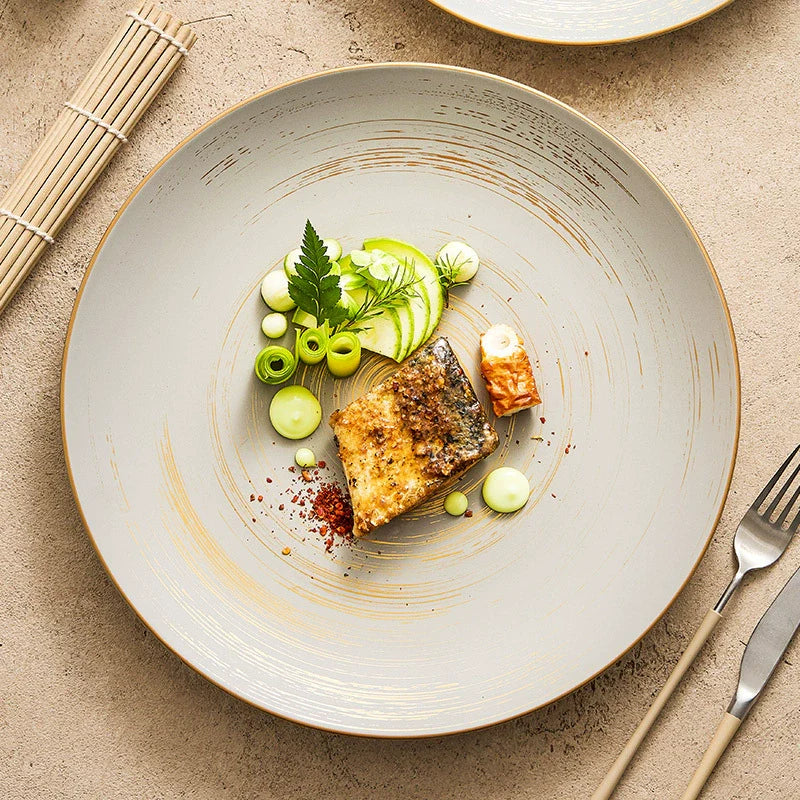 Assiette Céramique Maté & Dorure Artisanale – Élégance Contemporaine pour Table Raffinée