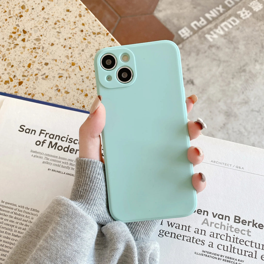 Coque Silicone Liquide Couleur Unie pour iPhone - Protection Premium