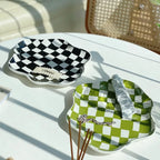 Assiettes et plats en céramique à carreaux irréguliers, échiquier européen, noir et blanc