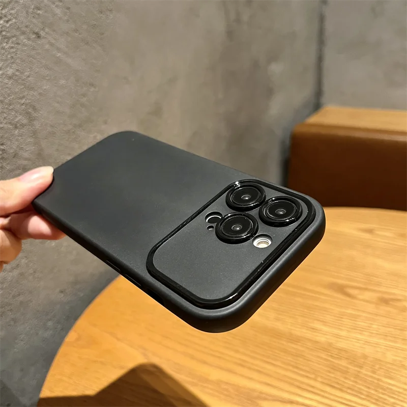 Coque iPhone Silicone Mat Ultra-Fine - Ligne Premium Noir Blanc 16 15 14 13 12 11 Pro Max