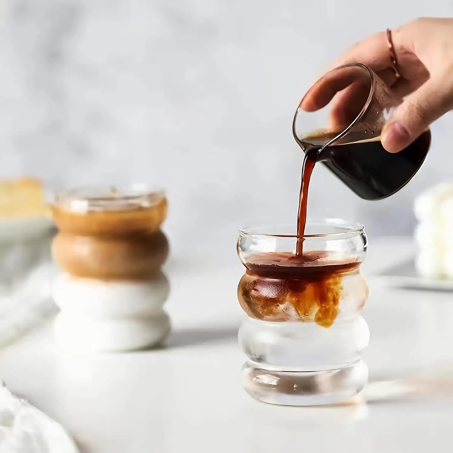 Tasse à Café en Verre Borosilicate 350ml avec Paille - Design Ondulation Vintage