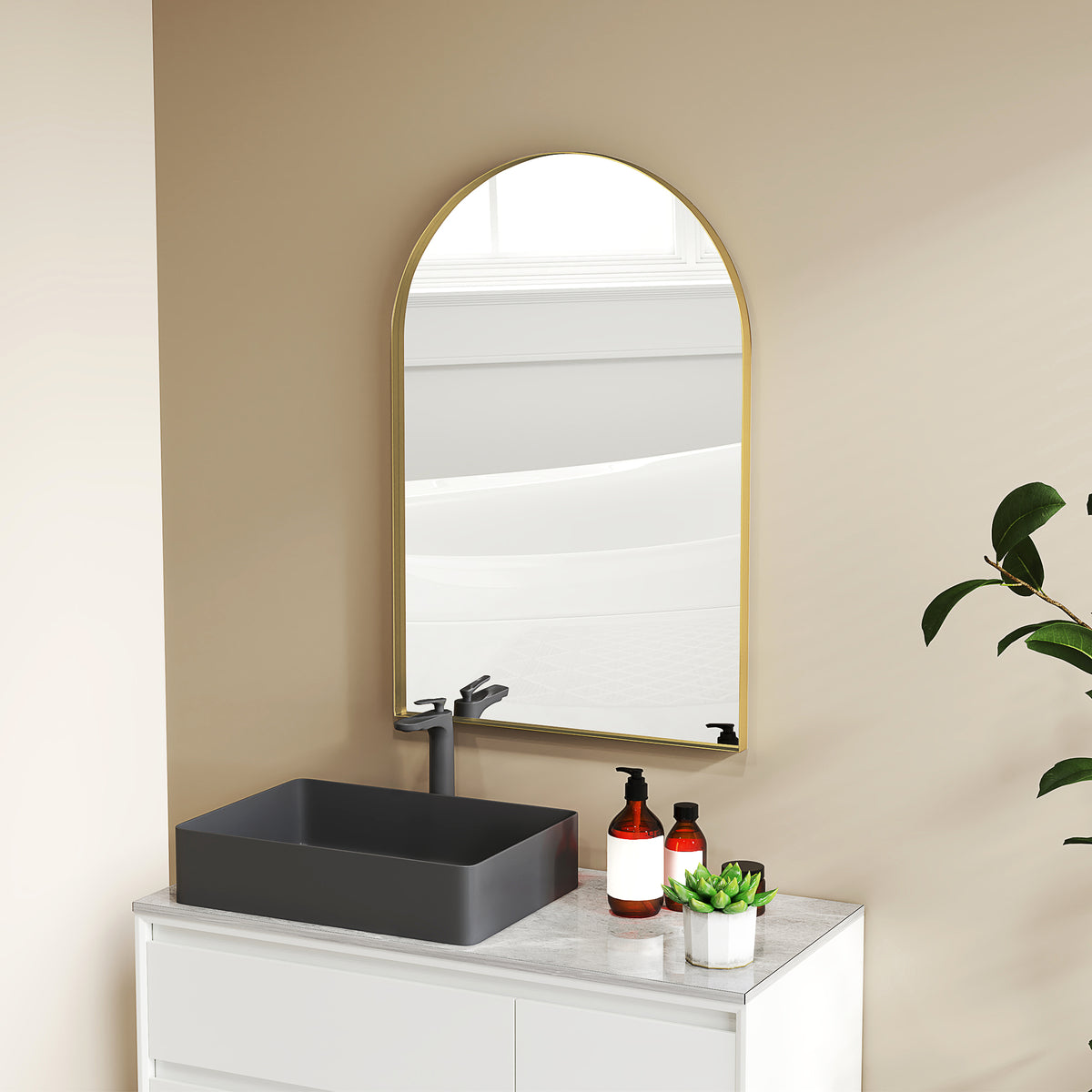 Miroir mural arqué miroir de salle de bain avec cadre en alliage d'aluminium pour chambre salon entrée 60 × 90 cm or