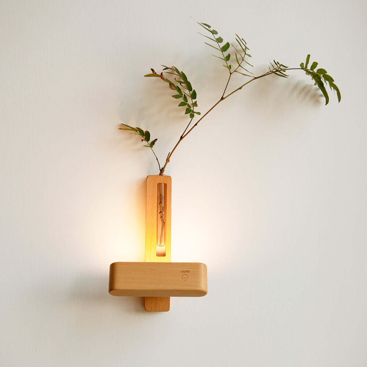 Applique Murale Bois Massif Magnétique – Vase Décoratif & Lampe Tactile Rechargeable